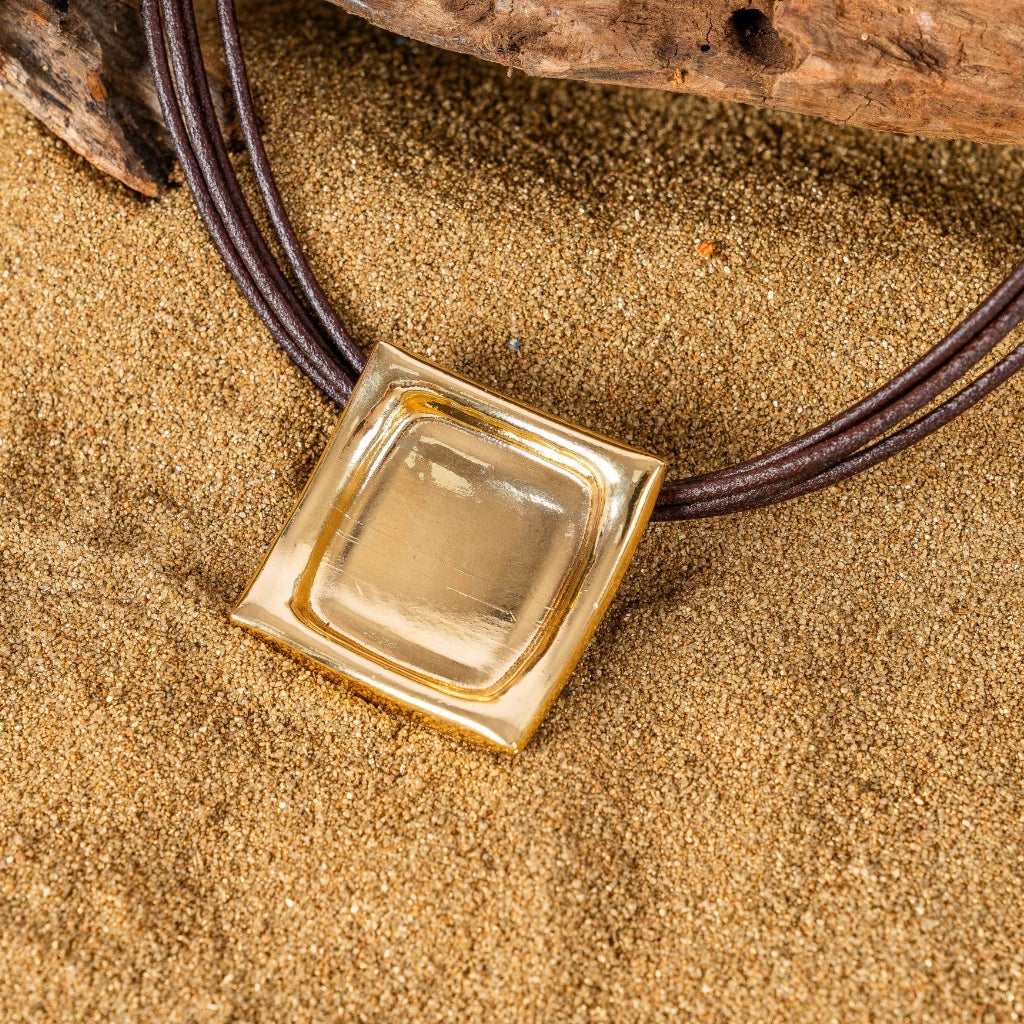 COLLAR OBSIDIAN SQUARE