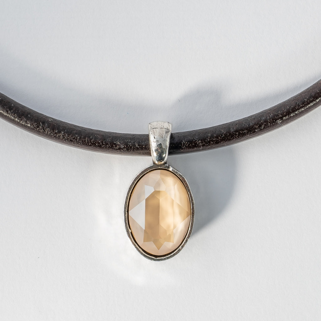 COLLAR NOOR